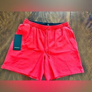 Men’s Lululemon Shorts-red
NWT size large, 7”